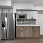 Beautiful, Elegant And Spacious 2 & Half Br House